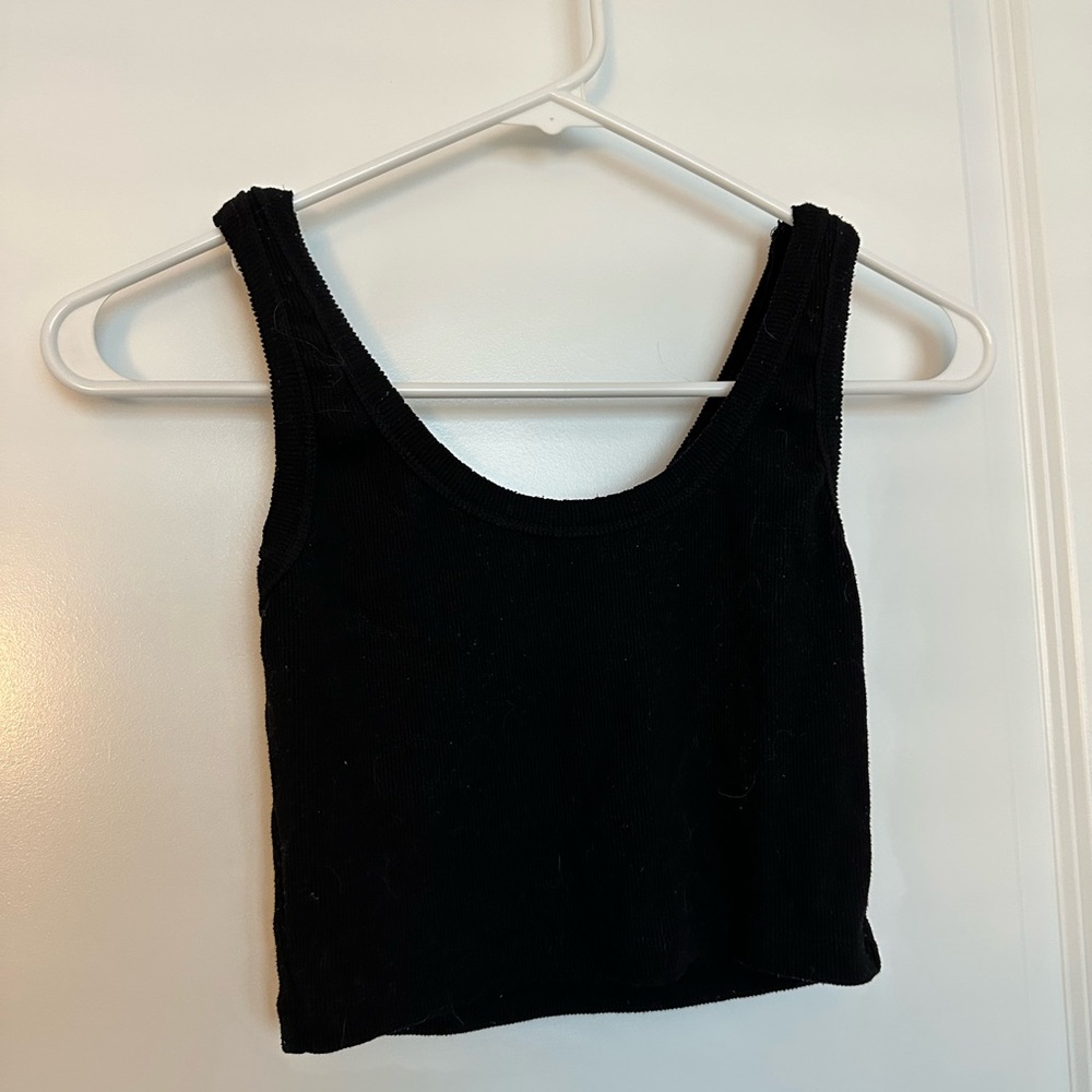 Signature 8 black cropped tank size S